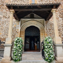 DECORACIÓN CEREMONIA DE BODA CE-23005