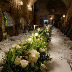 DECORACIÓN BANQUETE DE BODA BA-26002